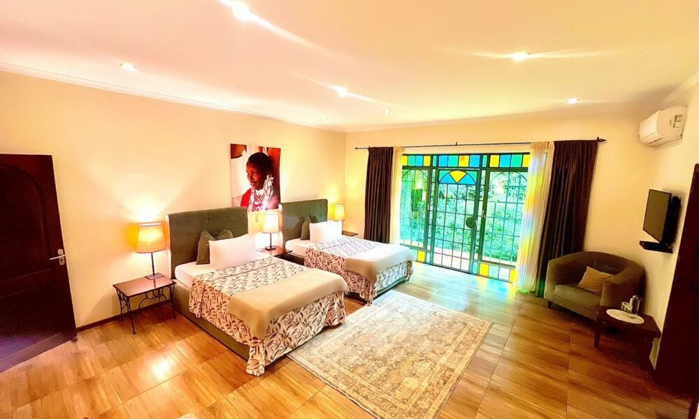 Deluxe TWIN room (2)